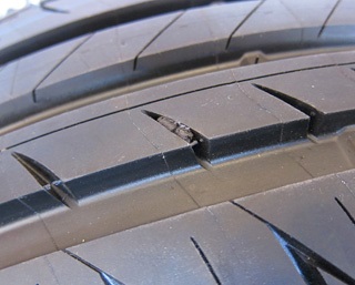 Repararea anvelopei, repararea unei pneuri fără pneu fără pneuri, un set pentru roți de auto-reparare