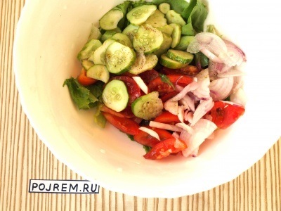 Salata proaspata de legume cu rucola - reteta pas cu pas cu poza de gatit