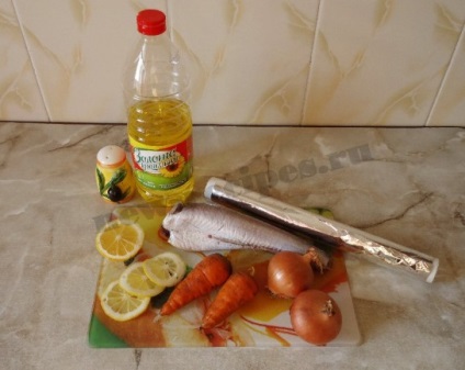 Вкусна печена риба на фурна във фолио фрегата рецепта със снимка