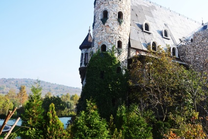 Castelul ravadinovo - în dragoste cu vântul - în Sozopol, sonya-mur