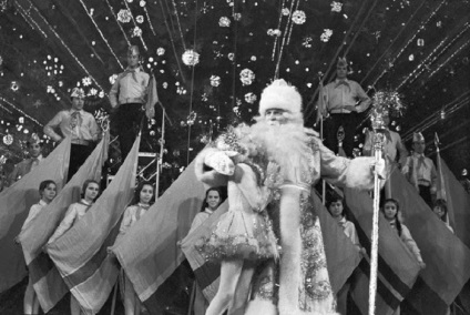Helló, nagyapa fagy! 23 vicces New Year képek a szovjet múltból
