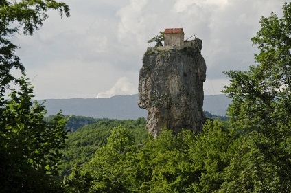 Viața de pe marginea pământului 10 din cele mai extreme și inaccesibile locuințe