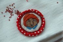 изработване бродирана