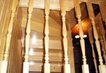 Balustri pentru scări din lemn de instalare pe lemn cu mâinile lor, cum să se stabilească dimensiunea fotografiei (Balustri pentru scări din lemn) Balustri pentru scări din lemn de instalare pe lemn cu mâinile lor, cum să se stabilească dimensiuni, fotografii