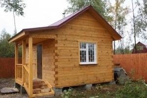 Baie de caracteristici de lemn și etape de construcție (lemn cu mâinile) Baie de caracteristici de lemn și etapele de construcție