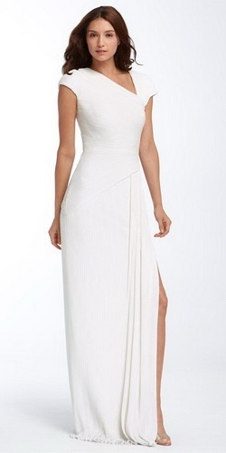 Rochie lungă nu mai puțin sexy! (Fetele poartă mai bine) Rochie lungă nu mai puțin sexy!