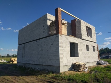 Casa de beton celular, un raport cu privire la construcția de capital de familie, de uz casnic siberian (sa decis) Casa de beton celular, un raport cu privire la construcția de capital de familie, de uz casnic Siberian