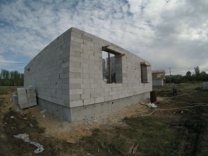 Casa de beton celular, un raport cu privire la construcția de capital de familie, de uz casnic siberian (sa decis) Casa de beton celular, un raport cu privire la construcția de capital de familie, de uz casnic Siberian