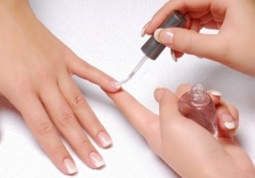 Uleiuri esențiale pentru pielea mâinilor (dermatologie) Uleiuri esențiale pentru îngrijirea mâinilor