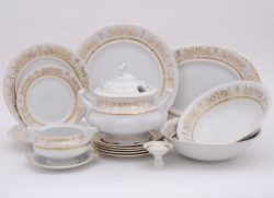 set de porțelan (porțelan) set de porțelan