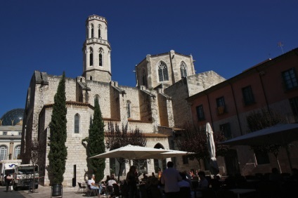 Figueres - oraș, Salvador Dali, (dat) Figueres - orașul Salvador Dali din