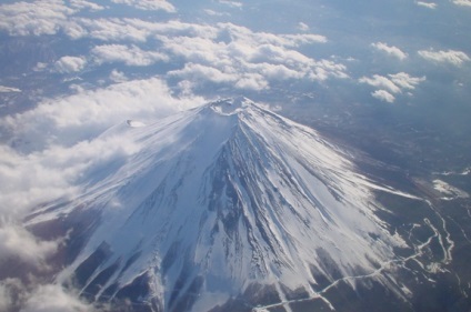 Fuji simbol maiestuos al Japoniei - Cultură - Articole despre Japonia - fushigi nippon - misterios Japonia (Japonia) Fuji simbol maiestuos al Japoniei - Cultură - Articole despre Japonia - fushigi nippon - misterios Japonia