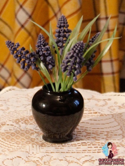 Cum de a desena un buchet de flori intr-o vaza (formulând) Cum de a desena un buchet de flori intr-o vaza