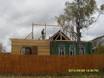 Ca o persoană pentru a construi o casa pentru vara (casa) Ca o persoană pentru a construi o casa pentru vara
