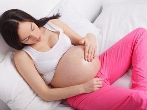 Care vergeturi ulei în timpul sarcinii în mod eficient (ulei) Care ulei pentru vergeturi în mod eficient în timpul sarcinii