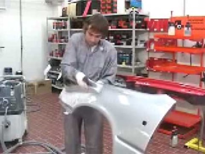 Cum să picteze mașina cu mâinile (automobilului) Cum să picteze masina cu mâinile lor