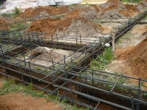 Cum de a produce consolidarea fundației cu propriile sale mâini procesul dispune de argumente pro și contra (consolidarea fundației cu mâinile lor consolidate în mod corespunzător) Cum de a produce consolidarea fundației cu propriile sale mâini procesul dispune de argumente pro și contra