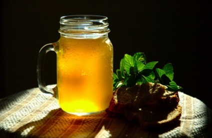 Cum de a face acasă BREW de pâine fără drojdie (cvas) Cum de a face acasă BREW de pâine fără drojdie