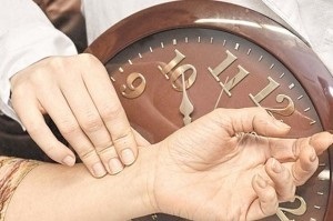 Cum de a reduce ritmul cardiac de la sfaturi acasă rapide (condiții) Cum de a reduce ritmul cardiac de la sfaturi rapide acasă