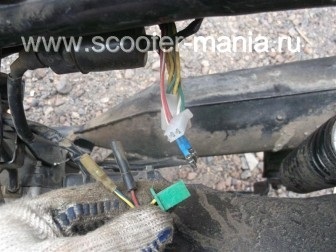 Cum se scoate motorul din cadrul unui scuter, scutere si motociclete (pentru a elimina cadrul motorului) Cum de a elimina motorul din cadru un scuter, scutere si motociclete