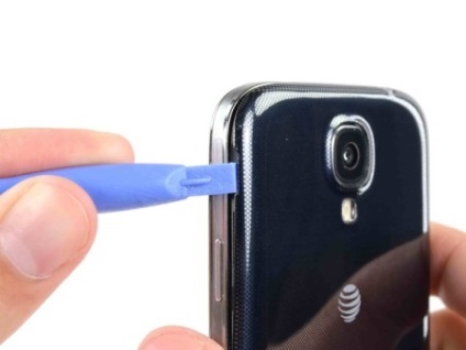 Cum de a scoate capacul din spate Samsung Galaxy s4 etapele (Samsung) Cum de a scoate capacul din spate Samsung Galaxy s4 pașii