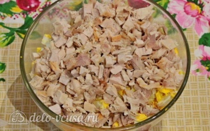 Salata de pui cu castraveti si mazare reteta cu o fotografie - un pas cu pas de gătit salata de pui (salata) Salata de pui cu castraveti si mazare reteta cu o fotografie - un pas cu pas de gătit salata de pui
