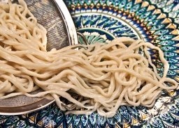 Lagman cu carne de pui - reteta cu fotografii (reteta) Lagman cu carne de pui - reteta cu fotografii