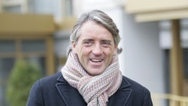 Metodele Mancini scumpe, luminos și elegant (Cristiano Ronaldo) Metodele Mancini scumpe, luminos și elegant