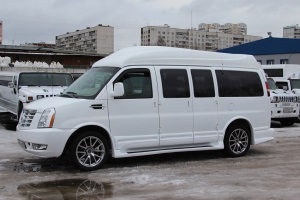 Minivan Cadillac Espresso (Cadillac Escalade Express), angaja un microbuz la Cadillac Escalade (comanda minivan) Minivan Cadillac Espresso (Cadillac Escalade Express), angaja un microbuz la Cadillac Escalade