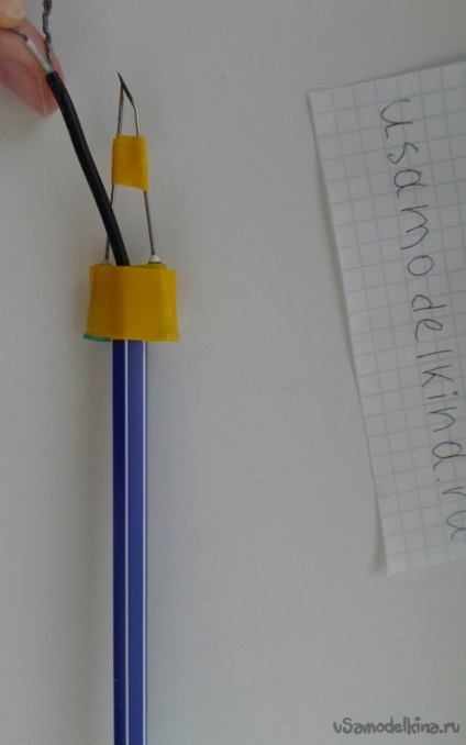 Mini Vyzhigatel ace din mâinile sale (mini) Mini Vyzhigatel ace din mâinile lui