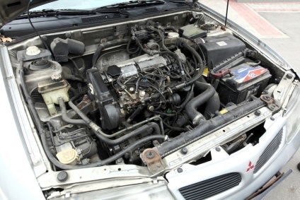 Mitsubishi Carisma - fara carisma (mitsubishi) Mitsubishi Carisma - fara carisma