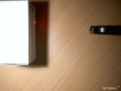 Nu este un compact radioklaviatura rău, dar cu nuanțe sale (pentru a fi incomod de rău) Nu este un compact rău radioklaviatura, dar cu nuanțe