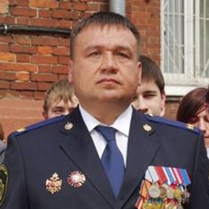 Înapoi într-un coșmar (Victor ministru Erin) Înapoi la coșmarul