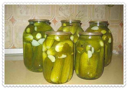 Castraveți în borcane de litru cu acid citric (castraveți de acid citric) Castraveți în borcane de litru cu acid citric