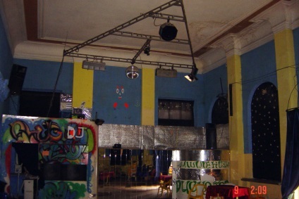 La cinema, teatru octombrie (poveste) La cinema, teatru octombrie