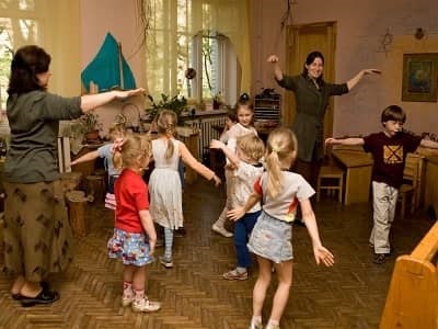 Caracteristici și dezavantaje grădinițele Waldorf (grupa de grădiniță Waldorf) Caracteristici și dezavantaje grădinițele Waldorf