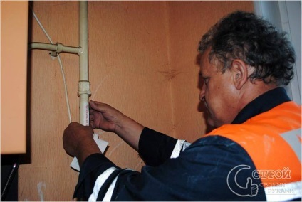 țeavă de transfer de gaz în apartament (foto) (prin transfer) țeavă de transfer de gaz în apartament (foto)