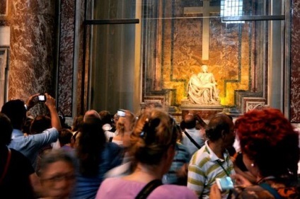 Istoria Pieta a lui Michelangelo, mai ales cum să viziteze (Roma) Istoria Pieta a lui Michelangelo, în special modul de a vizita