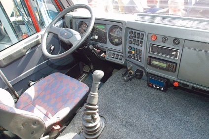 Conectarea mașinii în KAMAZ cu mâinile lor (mâini) Conectarea masina cu mâinile lor Kamaz