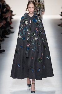 Poncho ce să poarte, 45 de idei elegant din fotografie! (Strat Poncho) Poncho ce să poarte, 45 de idei elegant din fotografie!