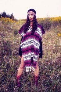 Poncho ce să poarte, 45 de idei elegant din fotografie! (Îmbrăcăminte exterioară la modă 2016) Poncho ce să poarte, 45 de idei elegant din fotografie!