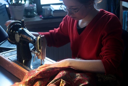 Profesie seamstresses Caracteristici (Salarii) cusătoreasă Profesie croitorese Caracteristici
