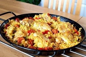 Paella Rețetă cu pui, fructe de mare și creveți (reteta) Paella Rețetă cu pui, fructe de mare și creveți