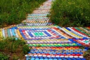 Cale de grădină cu mâinile lor din materiale de resturi idei interesante și fotografii (cu mâinile) Cale de grădină cu mâinile lor din materiale de resturi de idei și fotografii interesante