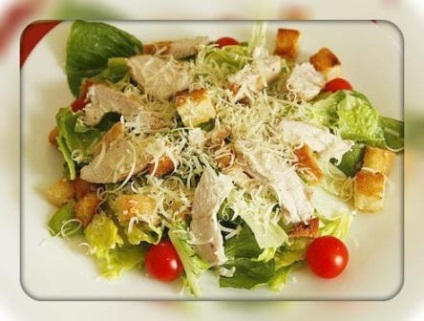 Salata Caesar cu pui reteta simpla clasic cu biscuiti la domiciliu (pui) Salata Caesar cu pui reteta simpla clasic cu biscuiti la domiciliu