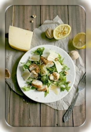 Salata Caesar cu pui reteta simpla clasic cu biscuiti la domiciliu (clasic) Salata Caesar cu pui reteta simpla clasic cu biscuiti la domiciliu
