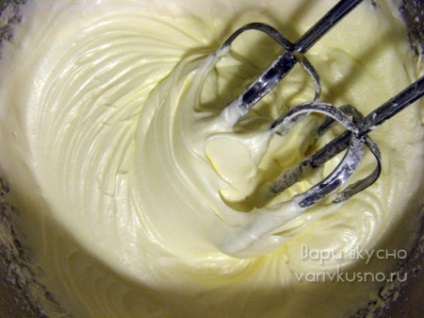 lapte condensat cu crema de unt (smântână) lapte condensat cu crema de unt