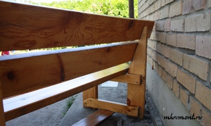 Bench cu mâinile cum să facă o bancă grădină, un simplu banc de grădină, un desen, o descriere (un desen) Bench cu mâinile cum să facă o bancă grădină, un simplu banc de grădină, un desen, o descriere a