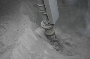 Un amestec de nisip șape de ciment (cuploare) Un amestec de nisip de ciment pentru șapă
