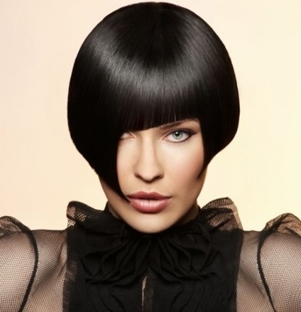 Cositul capac (haircut capac) capac tunsoare
